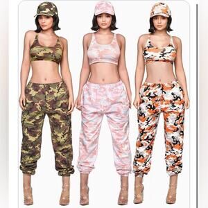 NWT Kylie Army Candy Camo joggers windbreaker material Size M